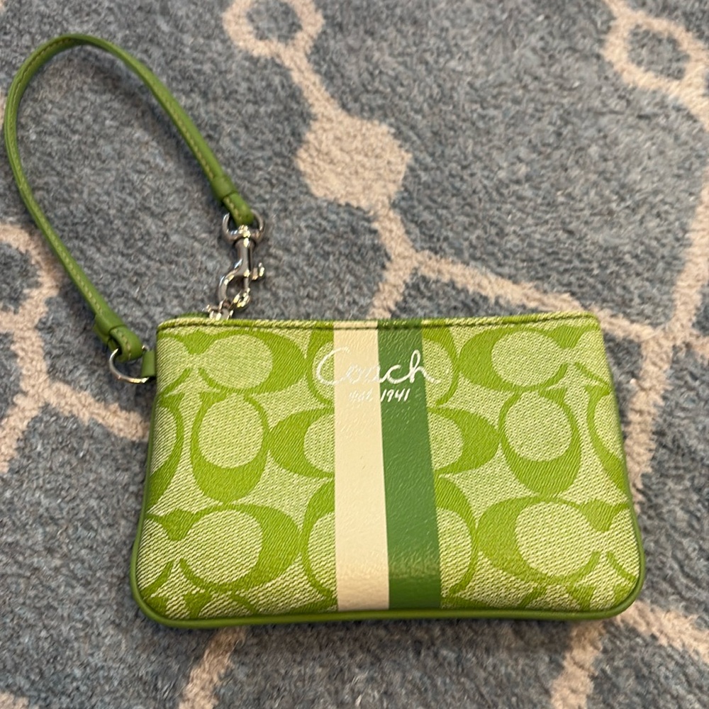 Green Coach coin bag navy interior
